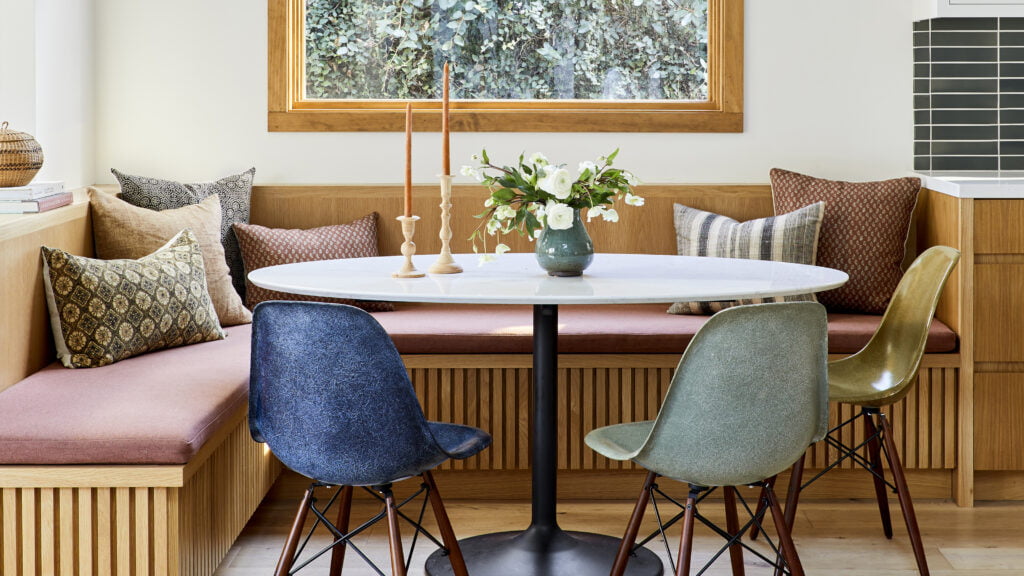 Are Oval Tables Good for Small Spaces