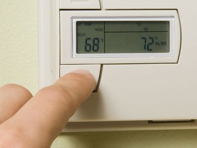 How Thermostats Know the Temperature in House