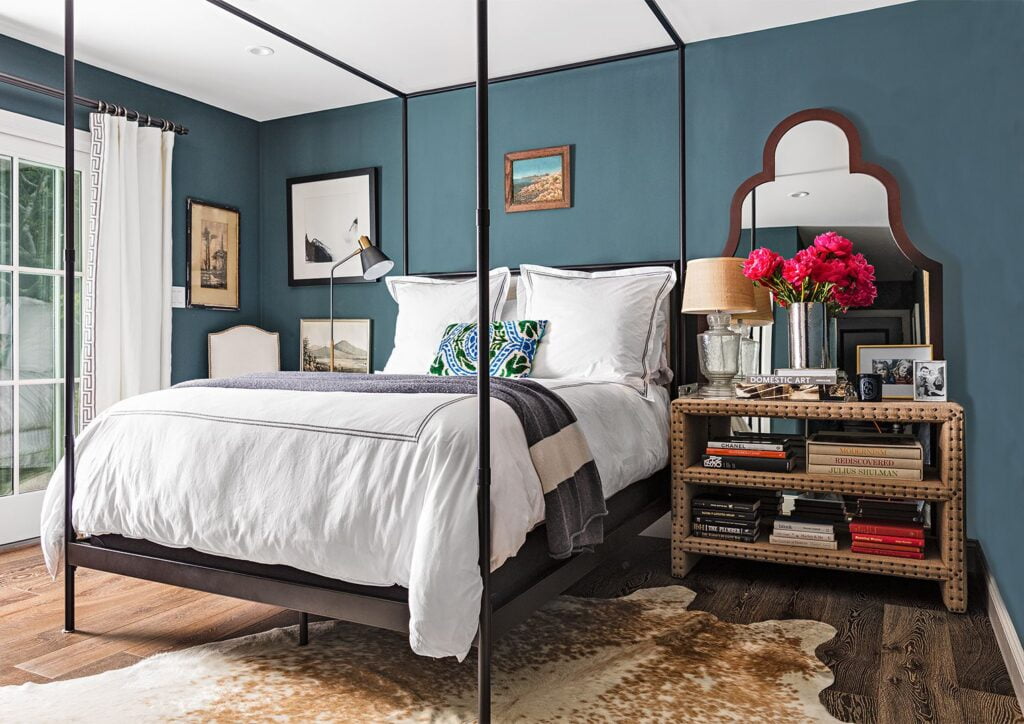 How To Achieve Furniture And Color Balance in a Room