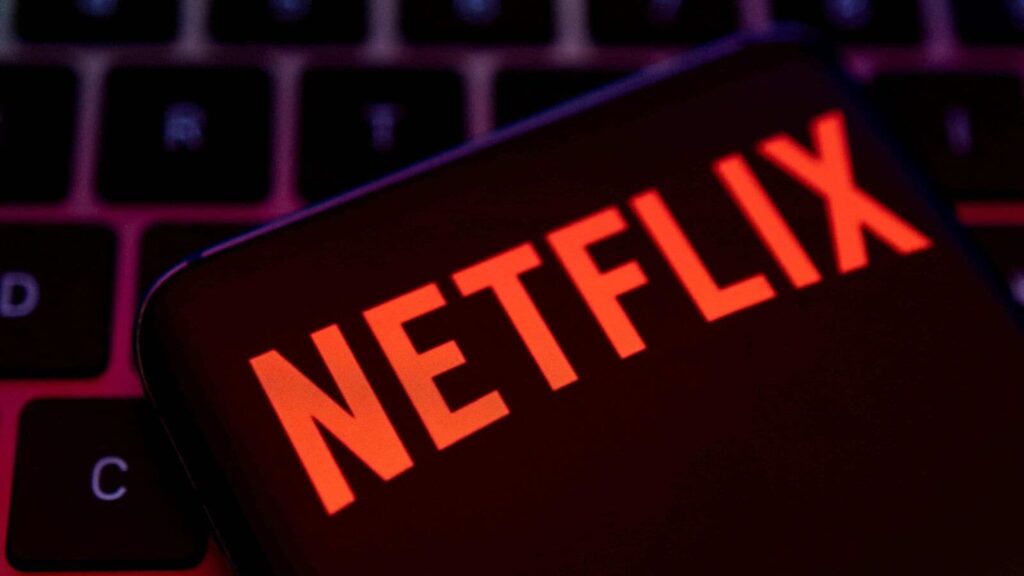 How was Netflix Able to Disrupt the U.S. Home Entertainment Industry