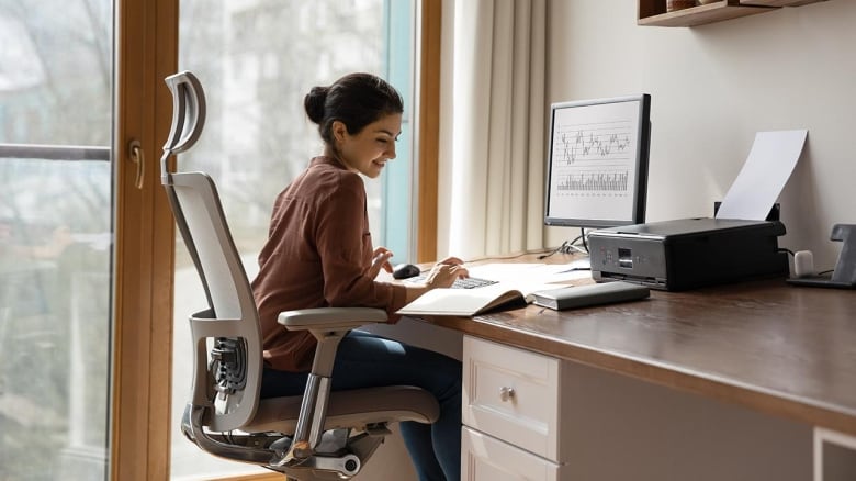 Tips for Troubleshooting Common Technical Issues in a Home Office