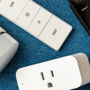 How to Optimize Energy Efficiency With Smart Home Furniture: Save Money and Energy Now!
